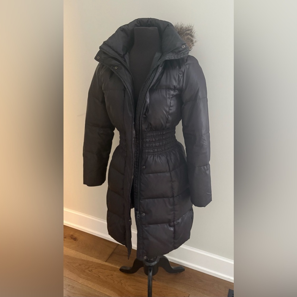 Sisley Women's Black Puffer Jacket